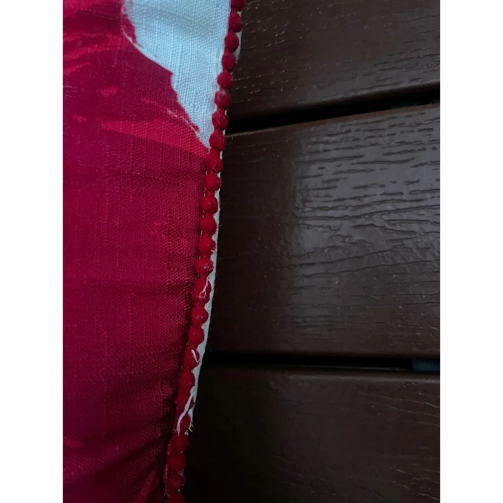 Unbranded festive square
